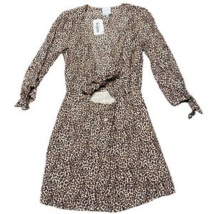 NWT SKYLAR & MADISON KEYHOLE ANIMAL PRINT DRESS SIZE SMALL